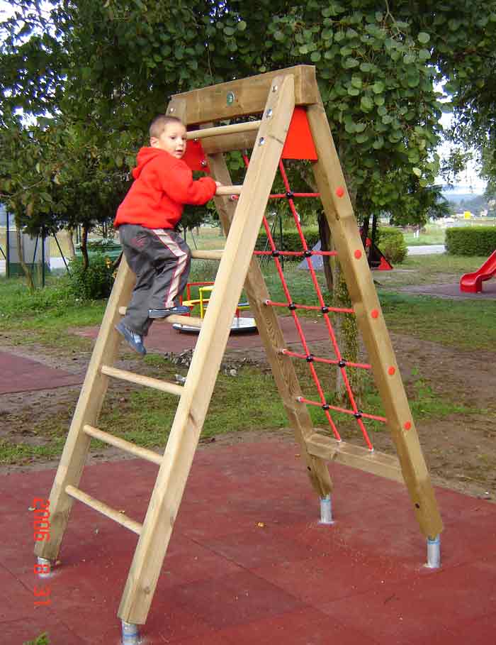 Kletterbock m.Netz u.Sprossen